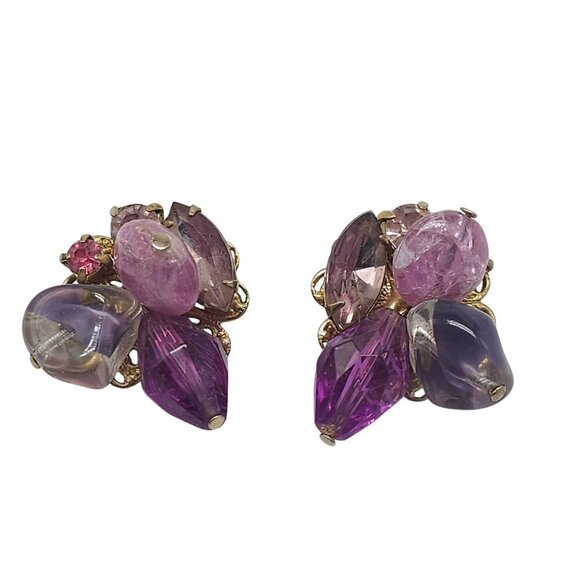 Vintage Clip On Earrings Pink Purple Glass Beads Gold Tone Metal Filigree - Picture 1 of 5
